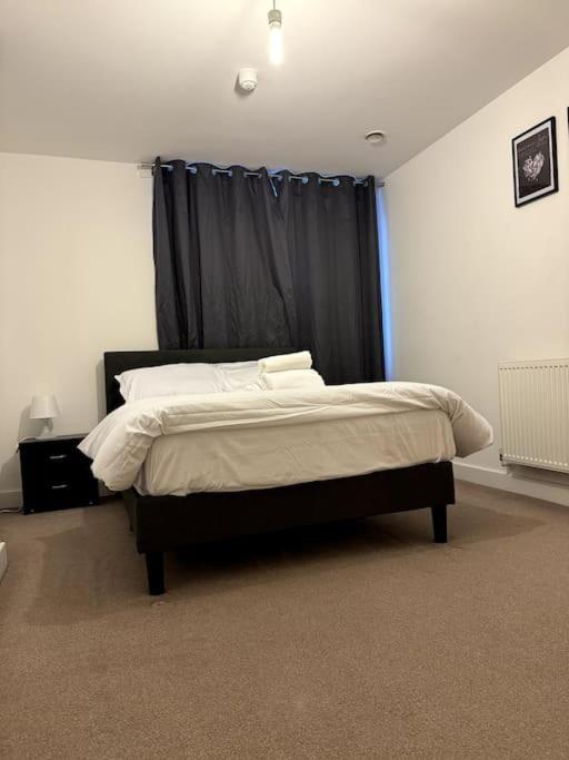 Two Bedrooms Flat In Stratford Londres Exterior foto